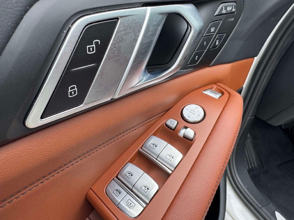 Certified 2024 BMW X7 xDrive40i AWD/4WD image 20