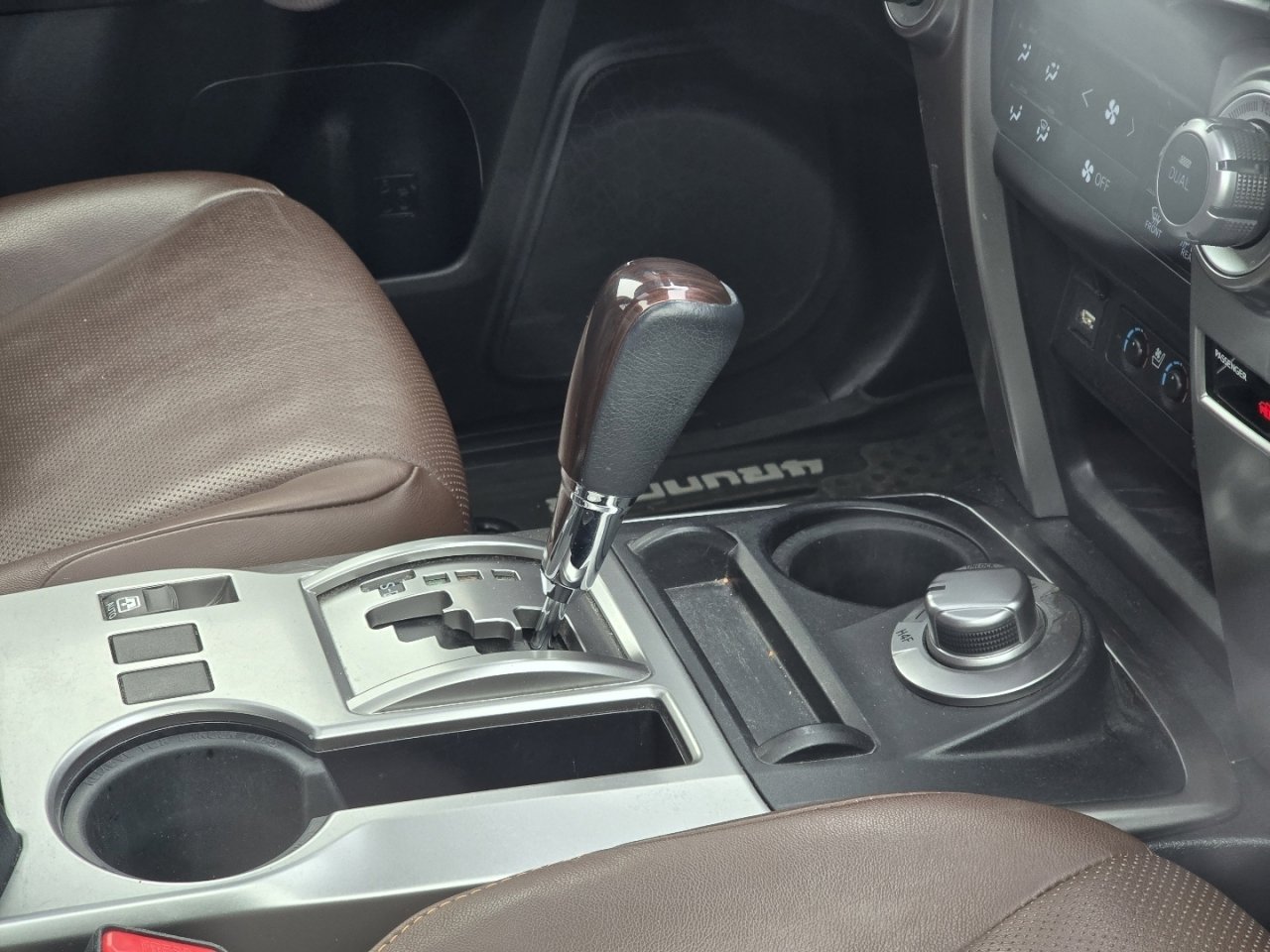 Used 2020 Toyota 4Runner Limited AWD/4WD image 13