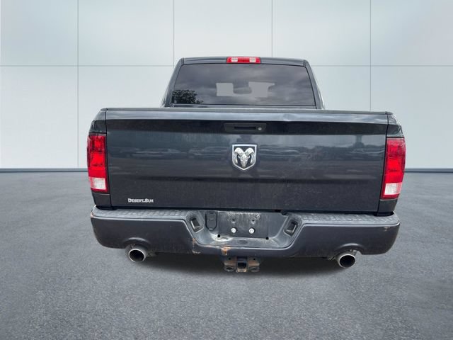 Used 2016 RAM 1500 Express RWD image 3