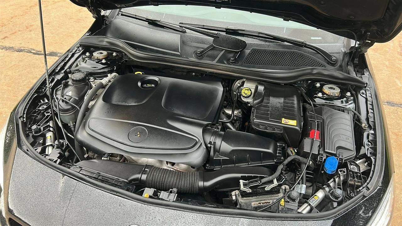 Used 2014 Mercedes-Benz CLA 250 image 20