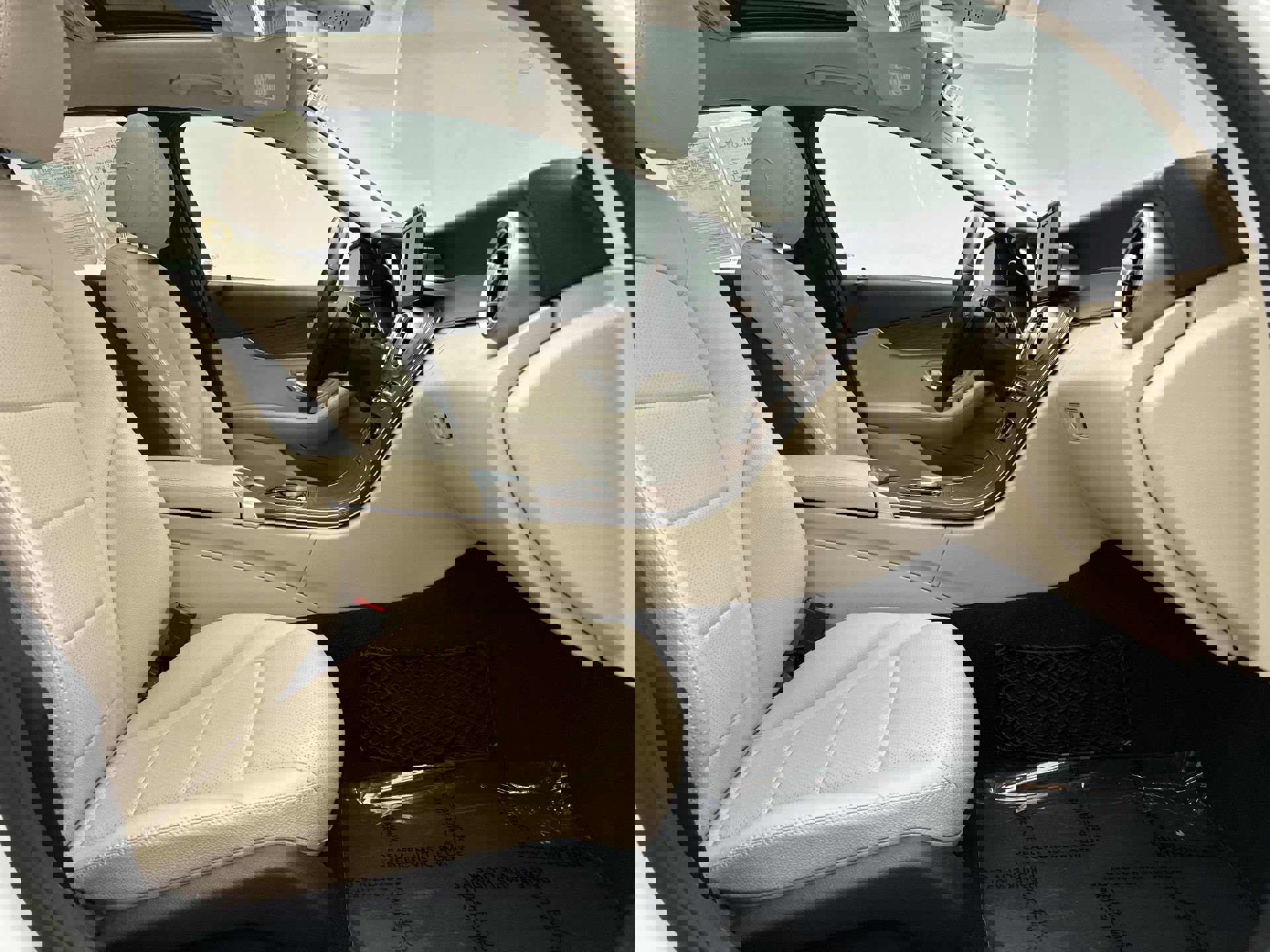 Used 2019 Mercedes-Benz C 300 4MATIC Sedan image 16