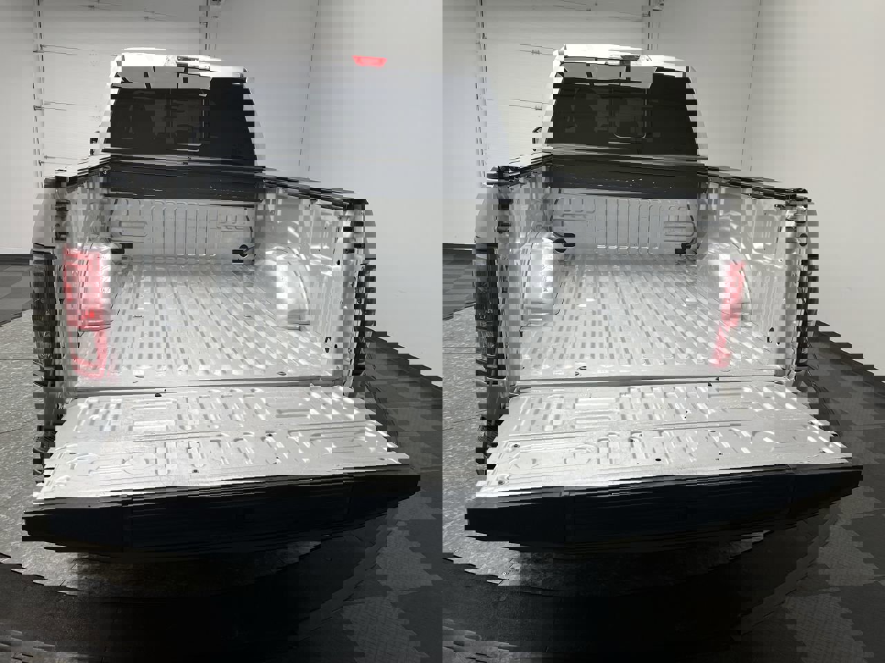 Used 2017 Ford F150 XLT w/ Equipment Group 302A Luxury image 28