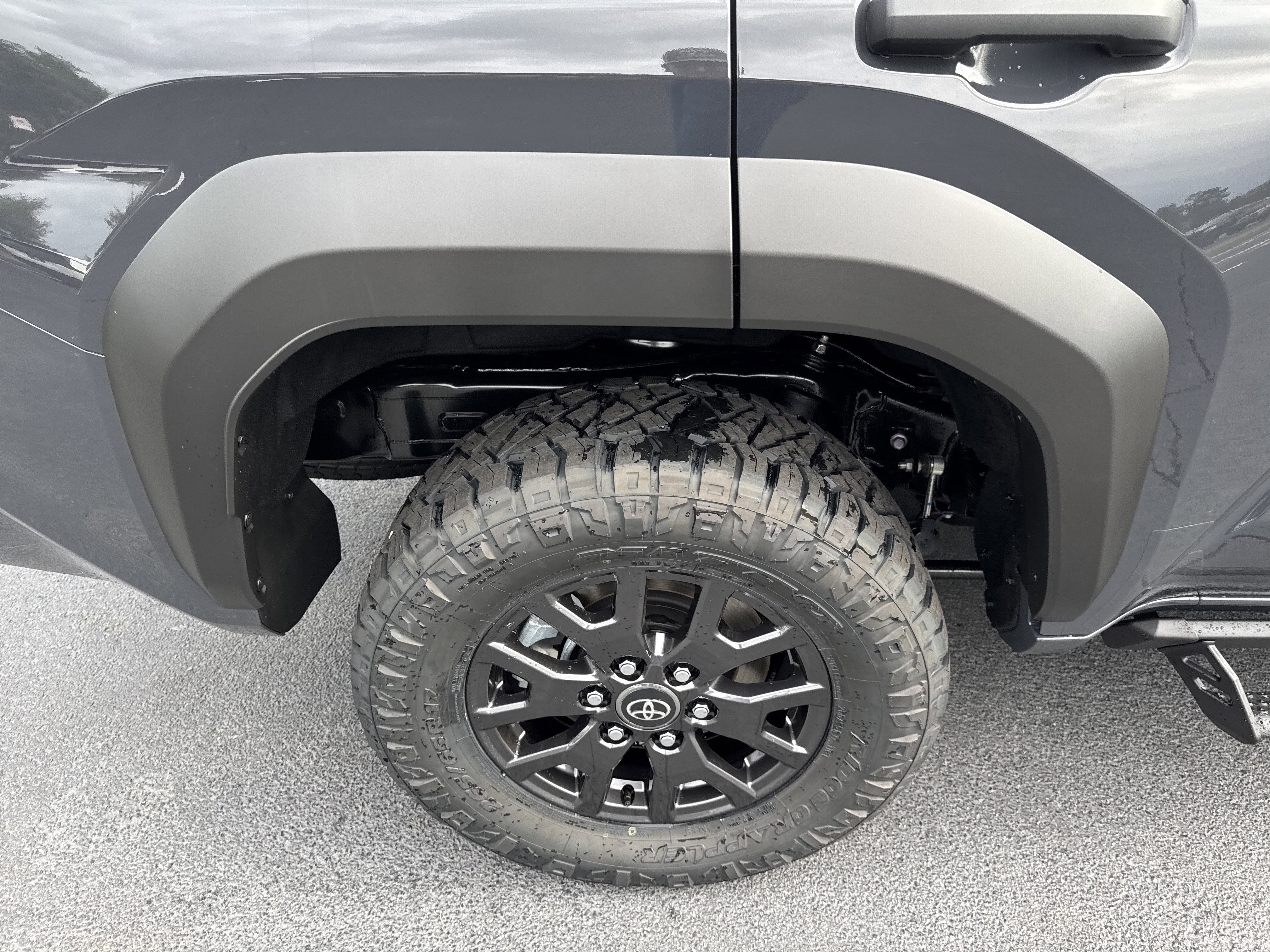New 2026 Toyota 4Runner SR5 AWD/4WD image 11
