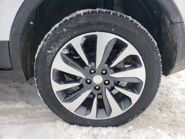 Used 2022 Buick Encore Preferred w/ Safety Package image 33