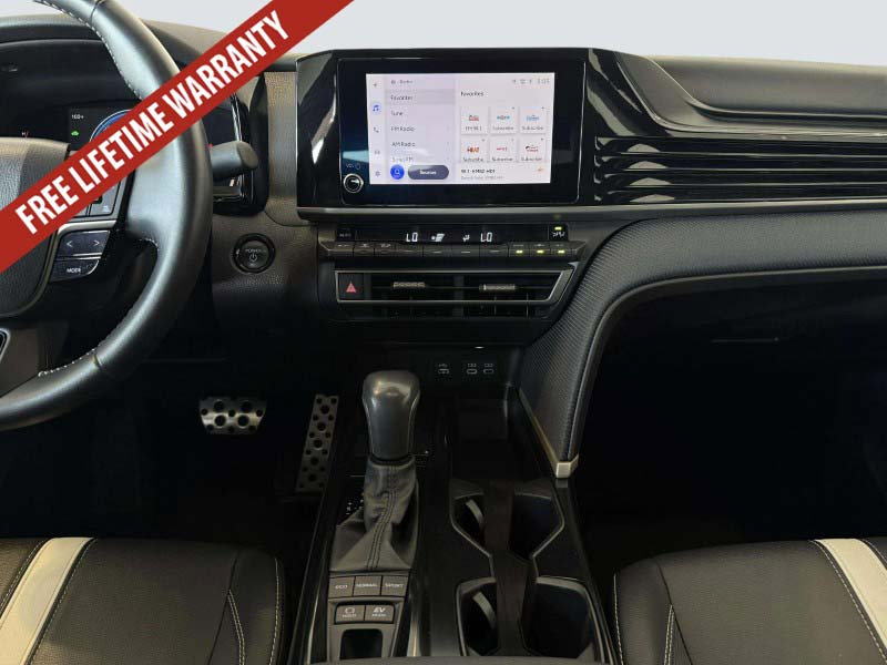 Used 2025 Toyota Camry SE FWD image 23