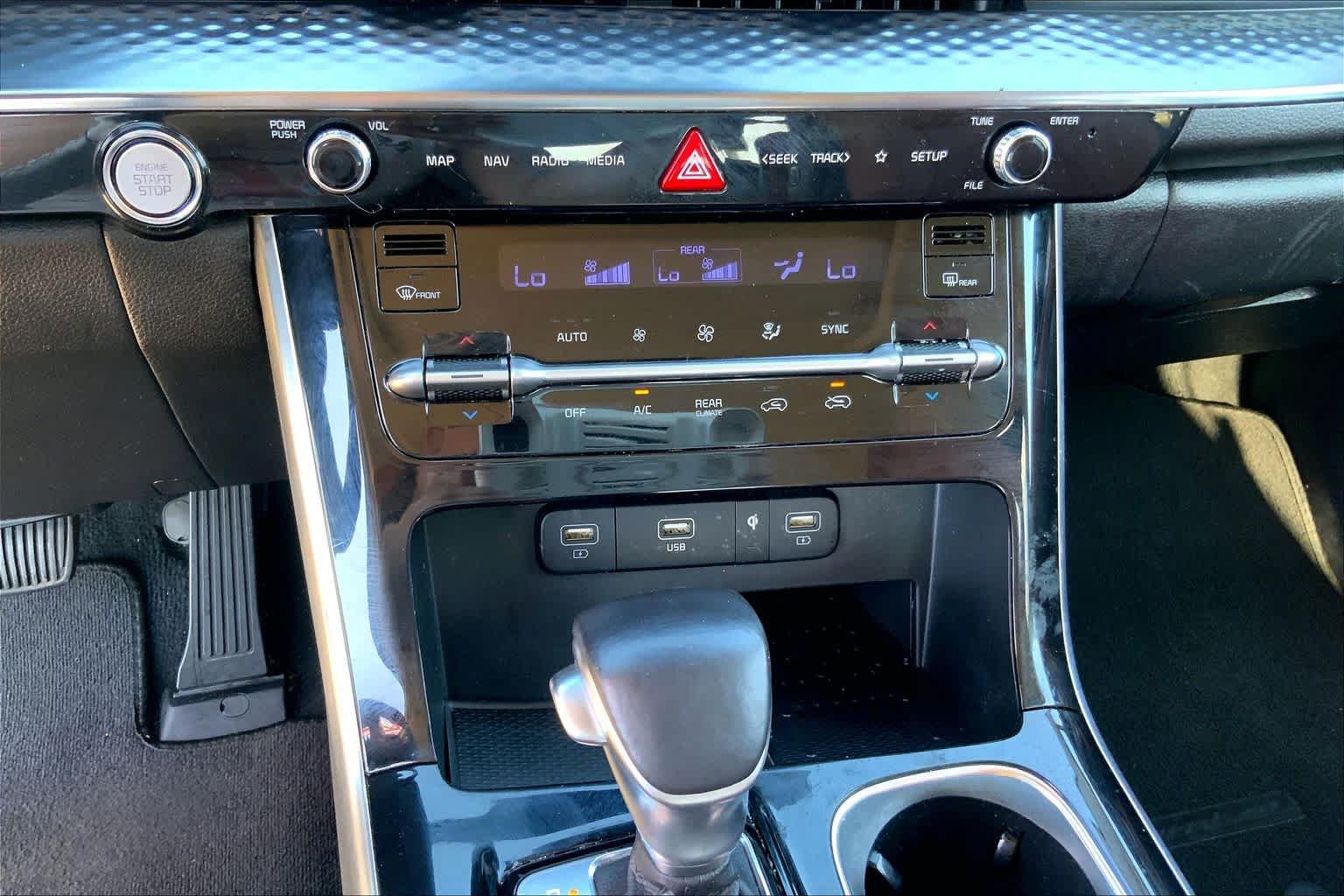 Used 2024 Kia Carnival SX Prestige FWD image 31