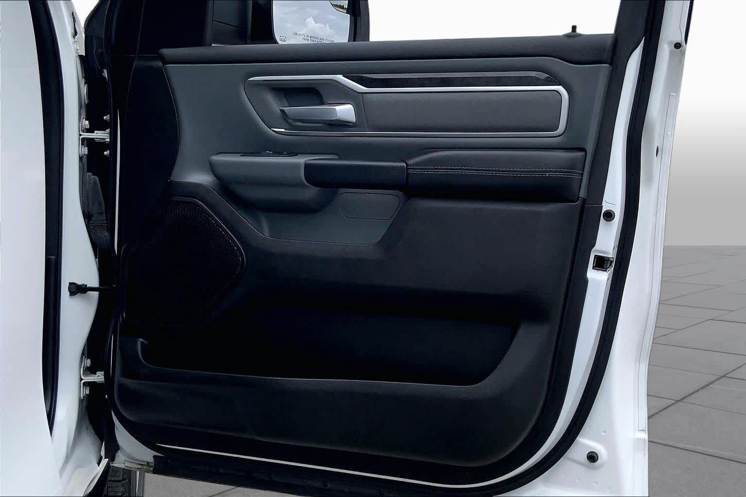 Used 2022 RAM 1500 Big Horn AWD/4WD image 22