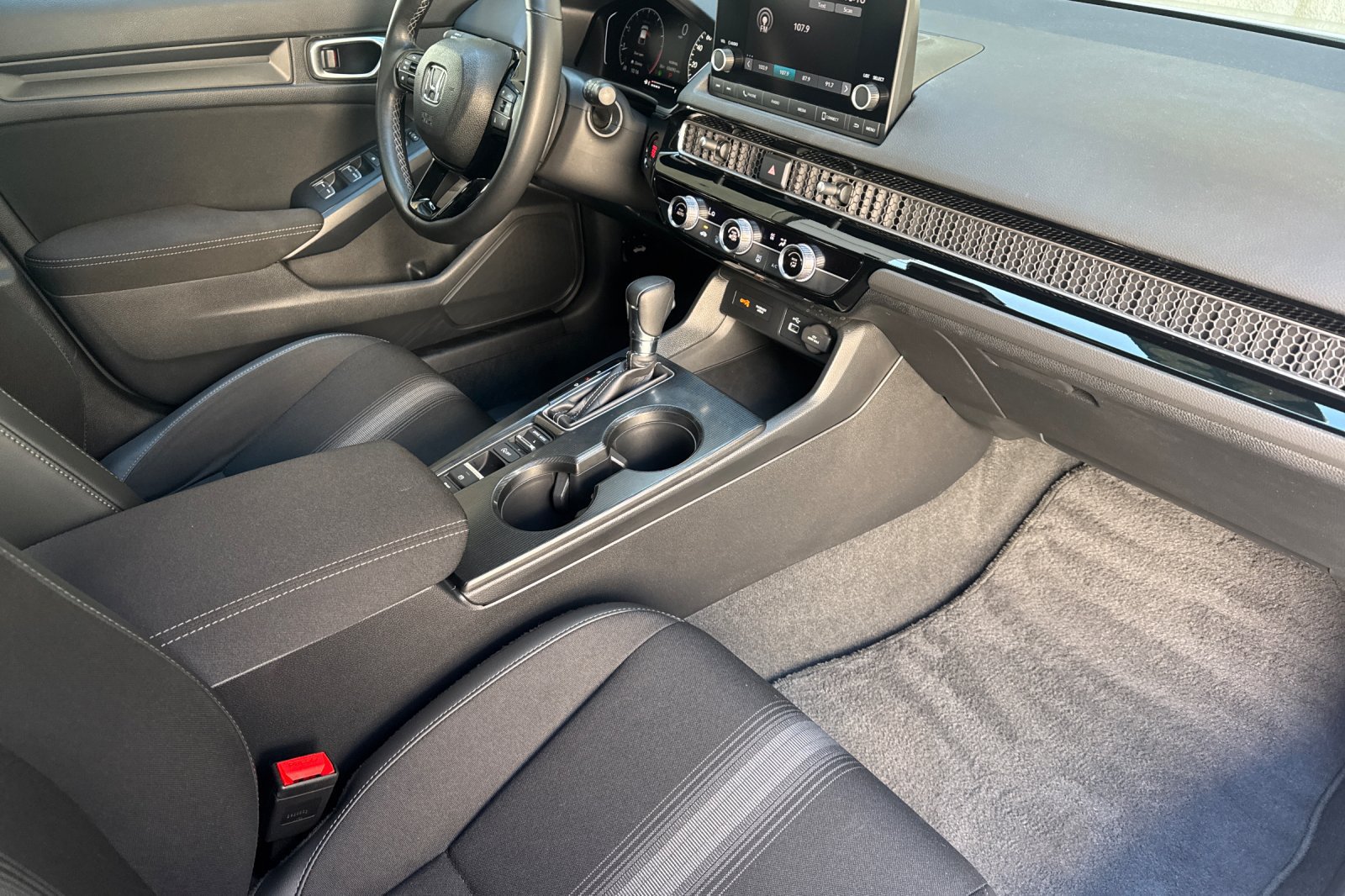 Used 2023 Honda Civic Sport image 12