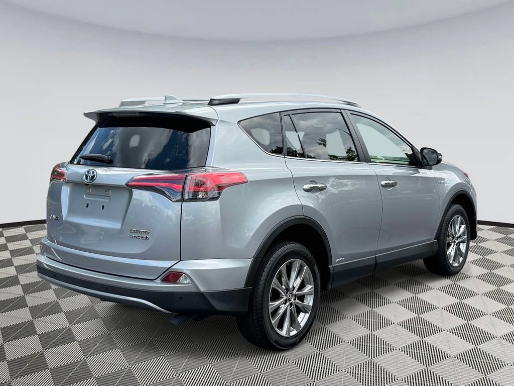 Used 2017 Toyota RAV4 Limited AWD/4WD image 2