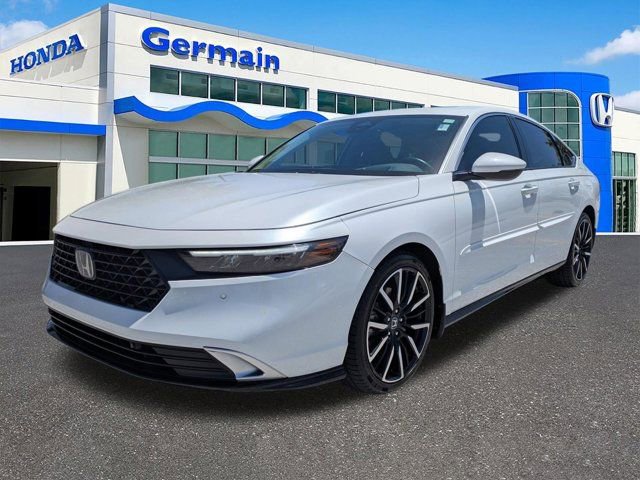 Certified 2023 Honda Accord Touring image 1