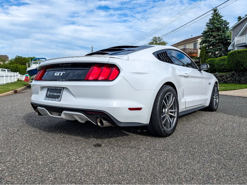Used 2015 Ford Mustang GT Premium RWD image 5