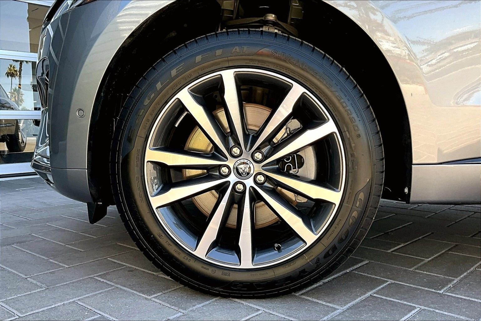 New 2026 Jaguar F-PACE R-Dynamic S image 12