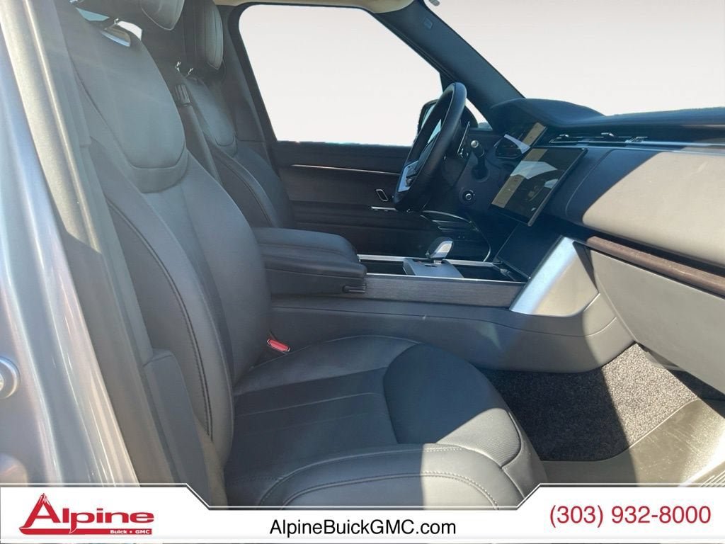 Used 2025 Land Rover Range Rover SE AWD/4WD image 15