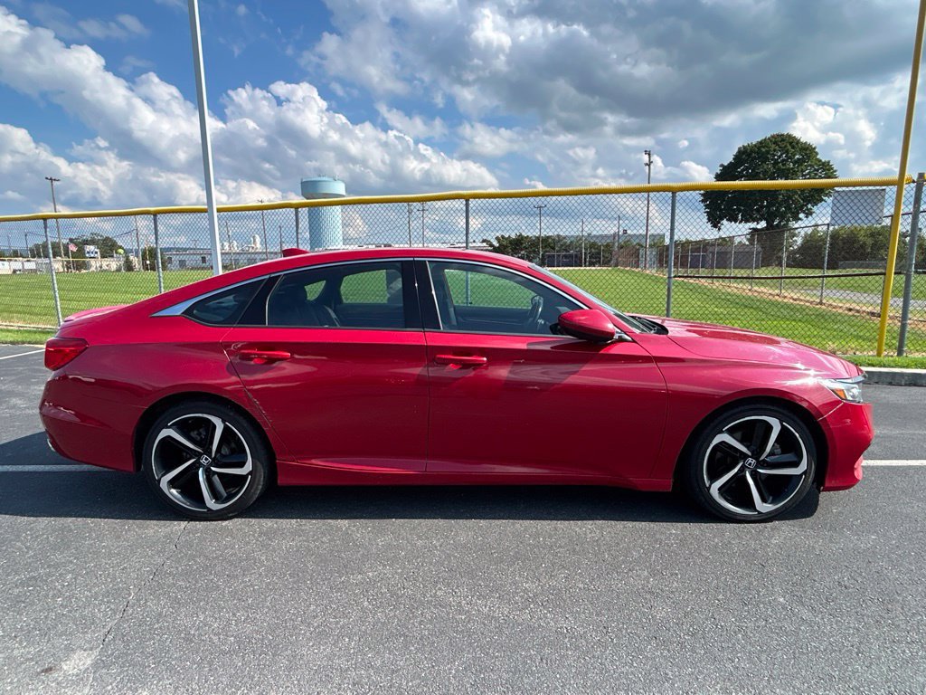 Used 2018 Honda Accord Sport image 3