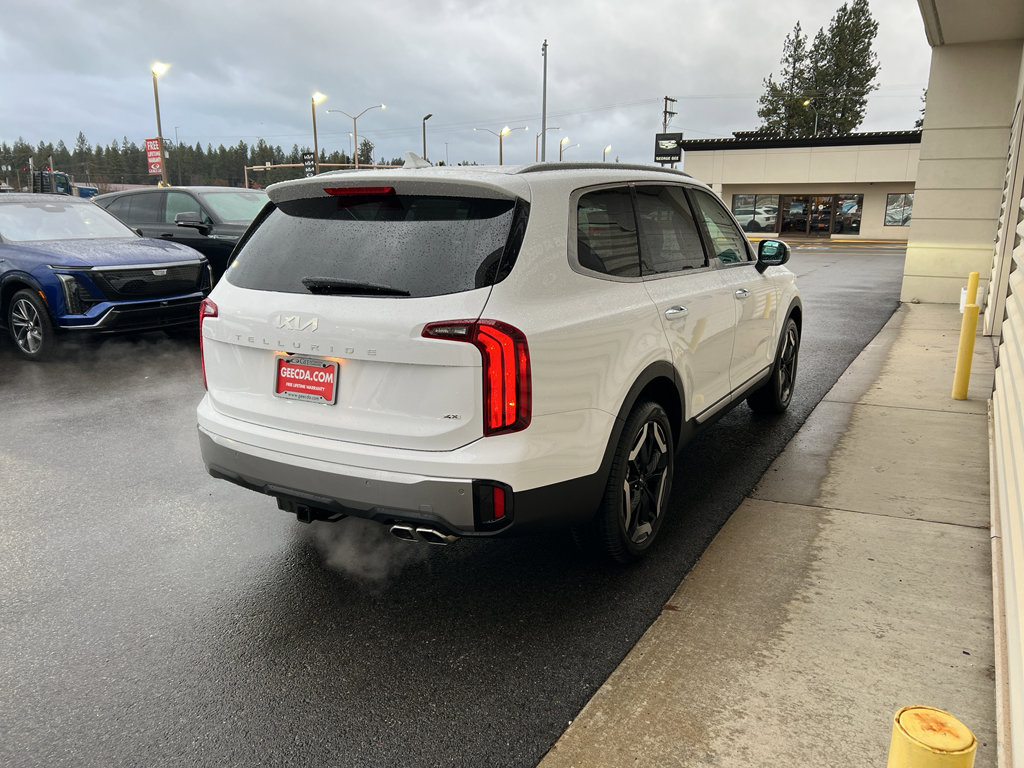 New 2025 Kia Telluride S image 4