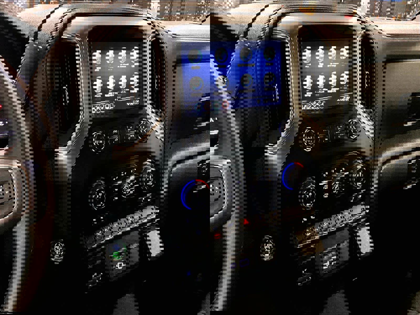 Used 2019 Chevrolet Silverado 1500 LT w/ All-Star Edition image 18