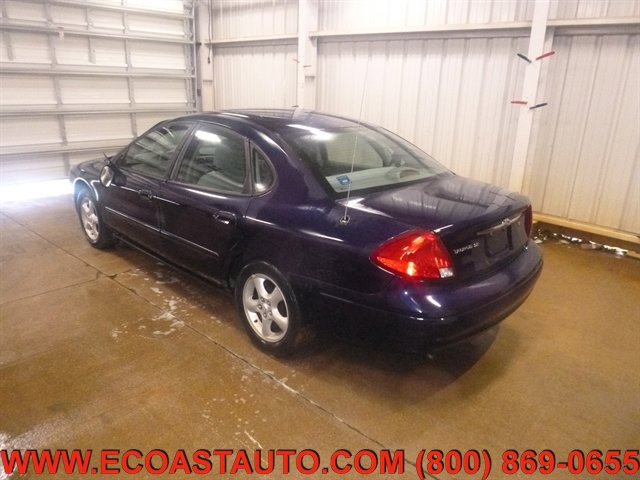 Used 2001 Ford Taurus SE image 3