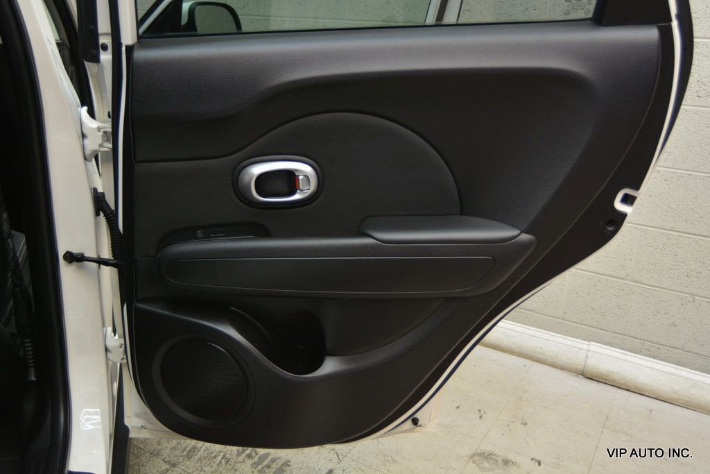 Used 2014 Kia Soul FWD image 10