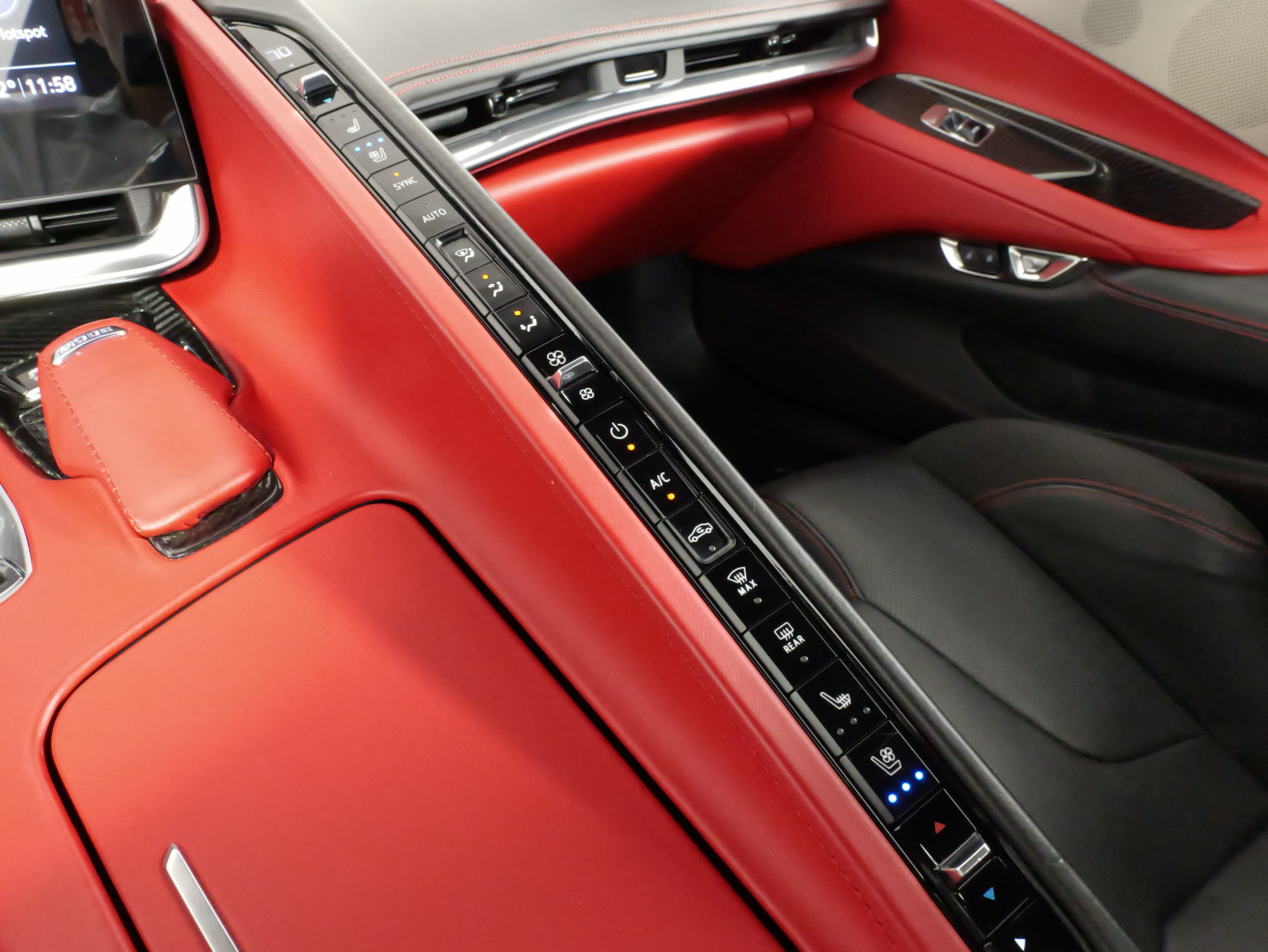 Used 2020 Chevrolet Corvette Stingray Premium Conv w/ 3LT Preferred Equipment Group RWD image 44