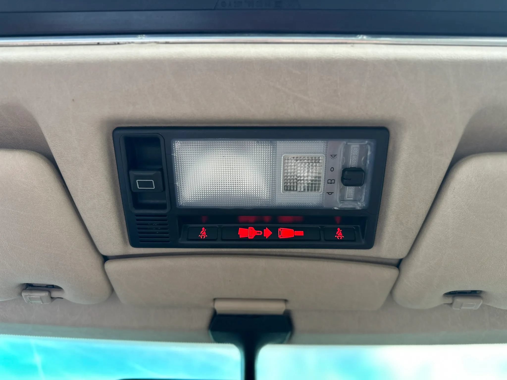 Used 1994 Mercedes-Benz E 320 Sedan image 30