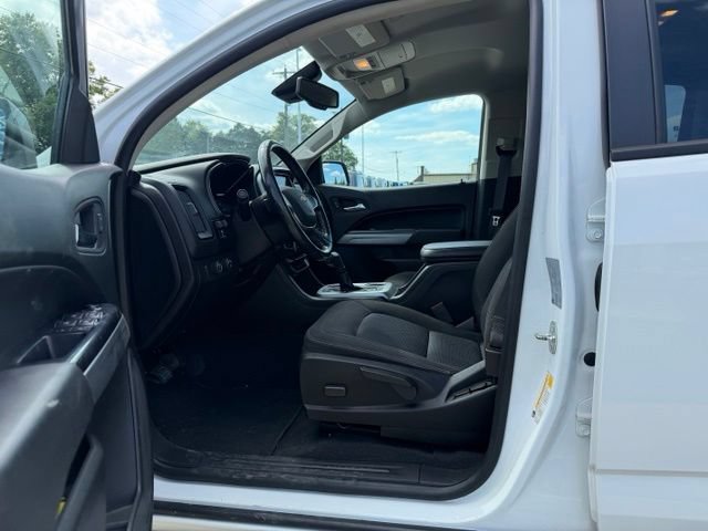 Used 2021 Chevrolet Colorado LT w/ Safety Package AWD/4WD image 16