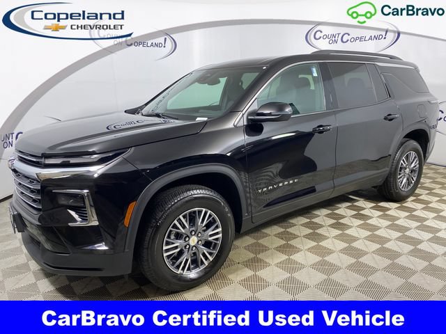 Certified 2026 Chevrolet Traverse LT FWD image 1