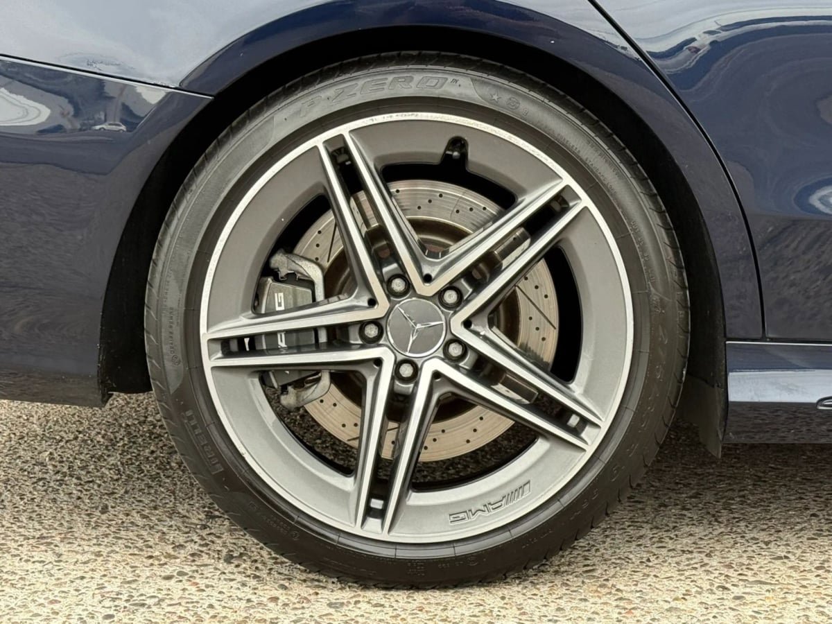 Used 2020 Mercedes-Benz C 63 AMG Sedan image 27