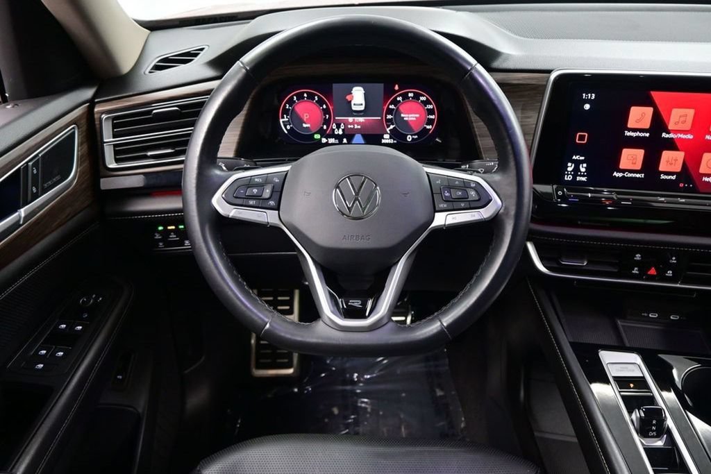 Used 2024 Volkswagen Atlas SEL Premium R-Line AWD/4WD image 34