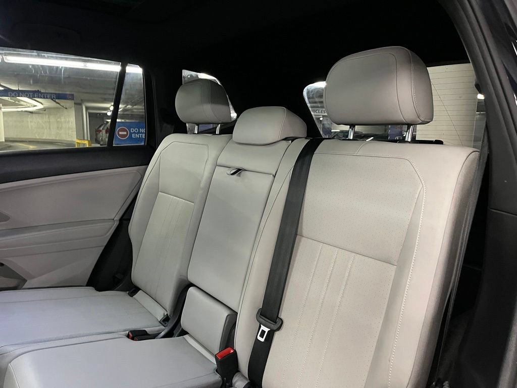 Used 2023 Volkswagen Tiguan SE R-Line AWD/4WD image 22