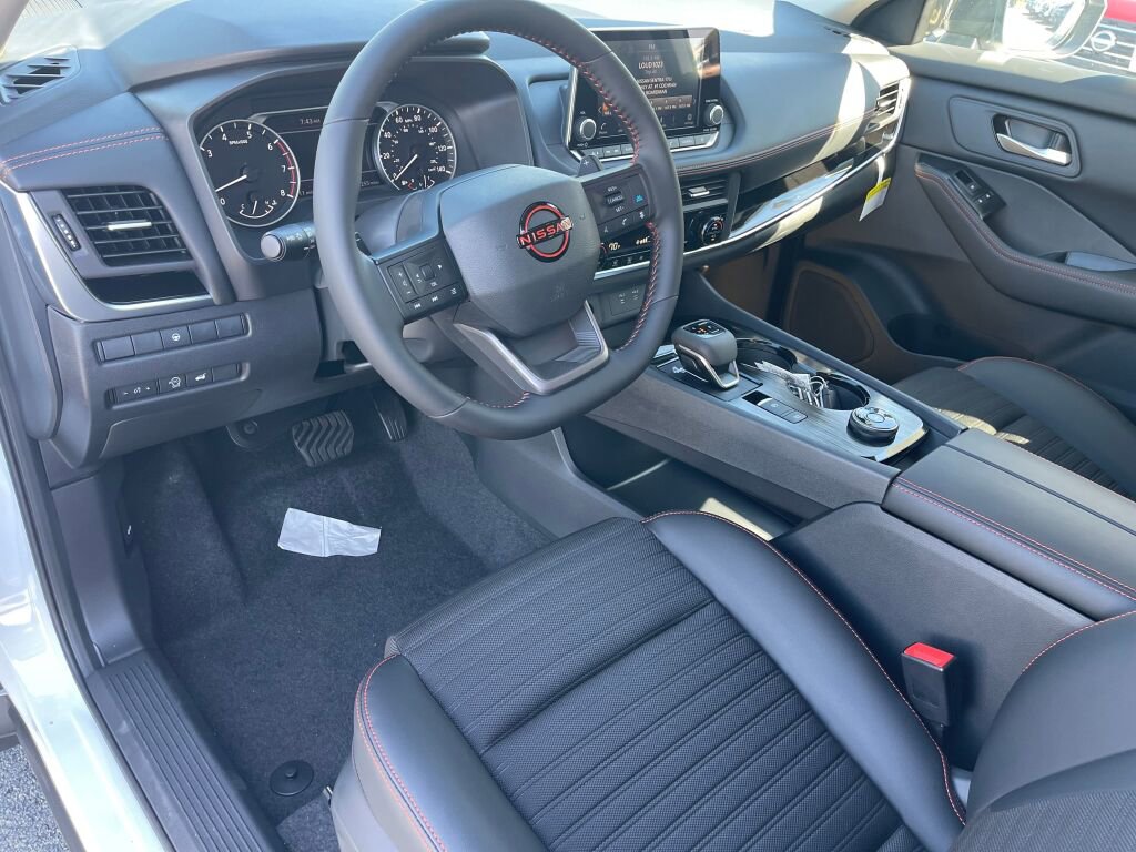 New 2026 Nissan Rogue SV image 6