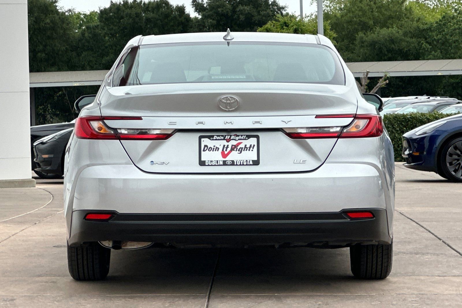 Used 2025 Toyota Camry LE image 5