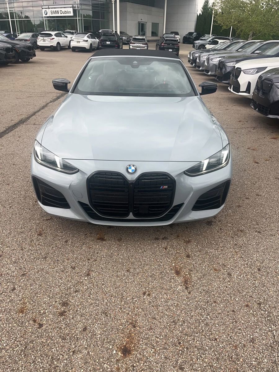 Used 2026 BMW M440i Convertible RWD image 9