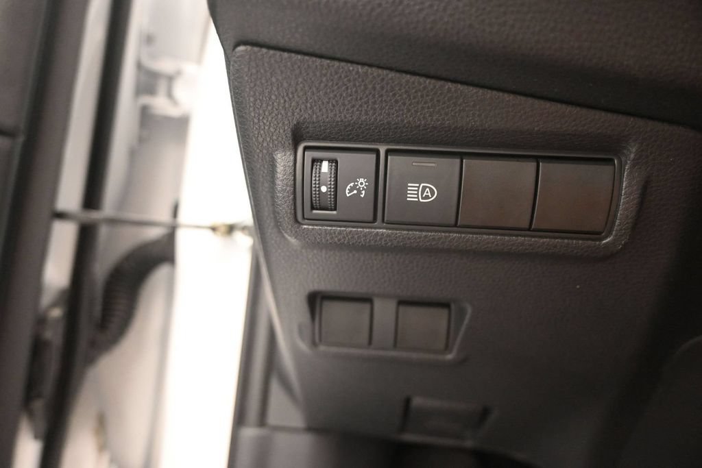 Used 2022 Toyota Corolla Cross LE w/ Black Badges Package (TMS) AWD/4WD image 31