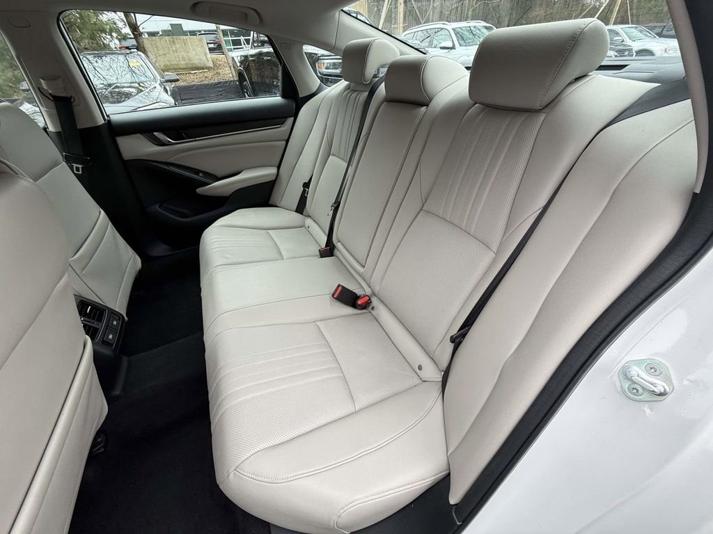 Used 2021 Honda Accord EX-L image 11