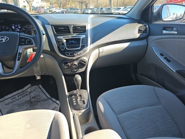 Used 2016 Hyundai Accent SE w/ Option Group 02 image 16