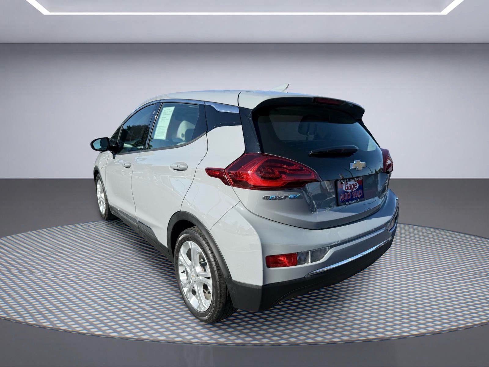Used 2019 Chevrolet Bolt LT FWD image 4