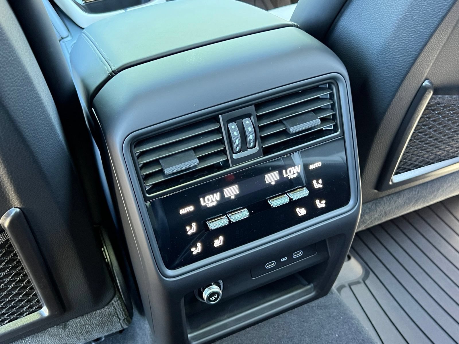 New 2026 Porsche Cayenne AWD/4WD image 19