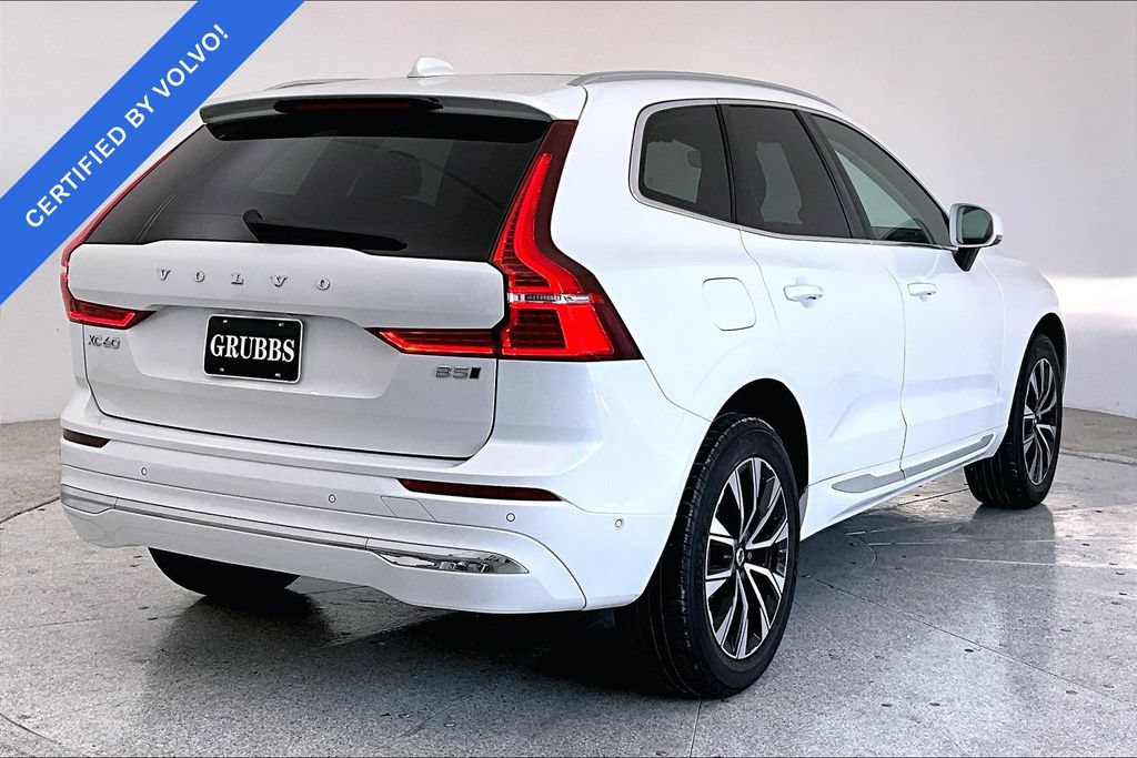 Used 2023 Volvo XC60 B5 Plus AWD/4WD image 2