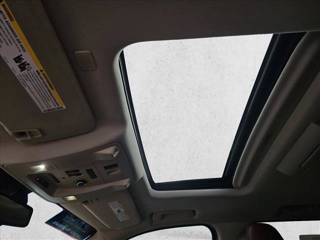 Used 2017 Chevrolet Tahoe Premier AWD/4WD image 16