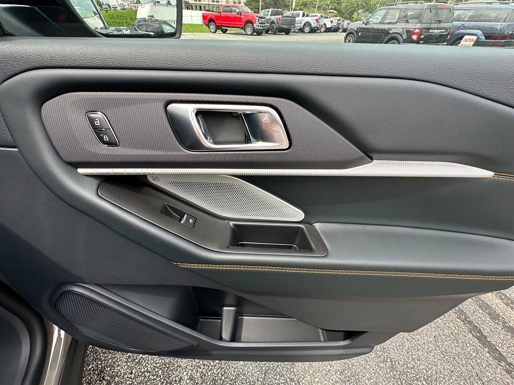 New 2026 Ford Explorer Tremor w/ Tremor Ultimate Package AWD/4WD image 24