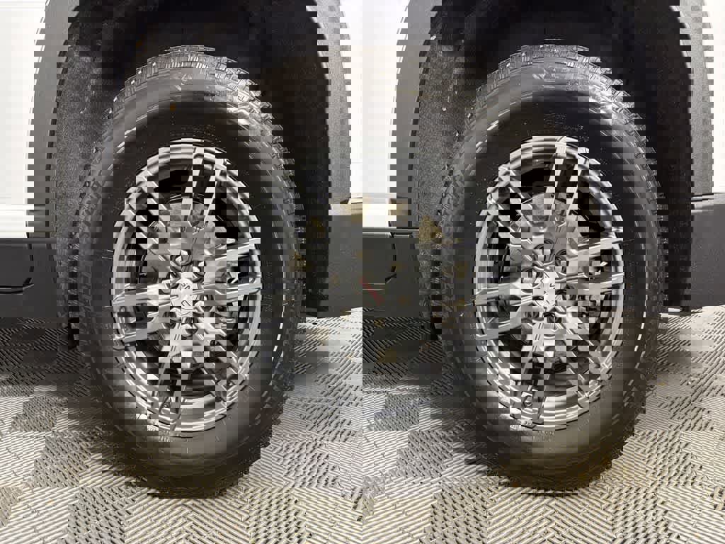 New 2025 GMC Acadia Elevation image 37