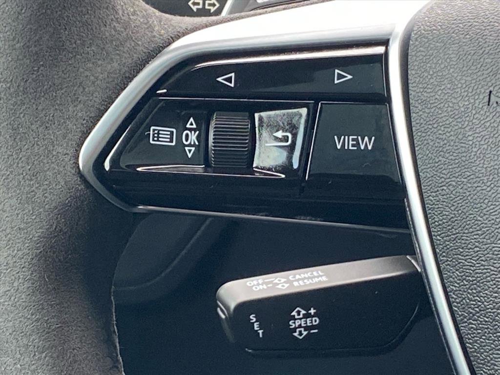 Used 2022 Audi e-tron GT Premium Plus w/ Performance Package image 8