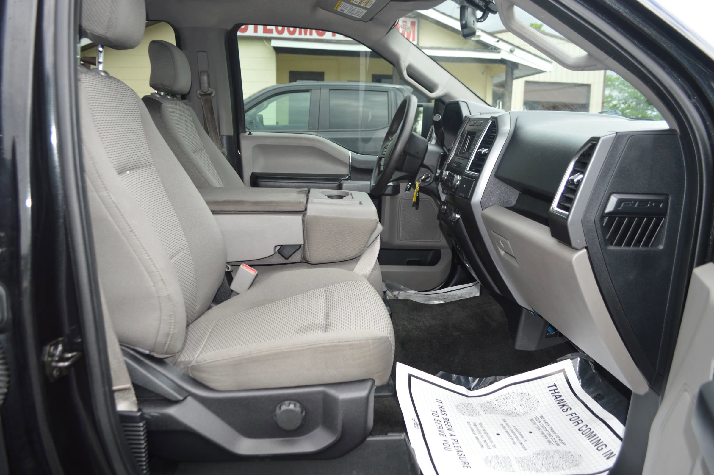 Used 2015 Ford F150 XLT image 16