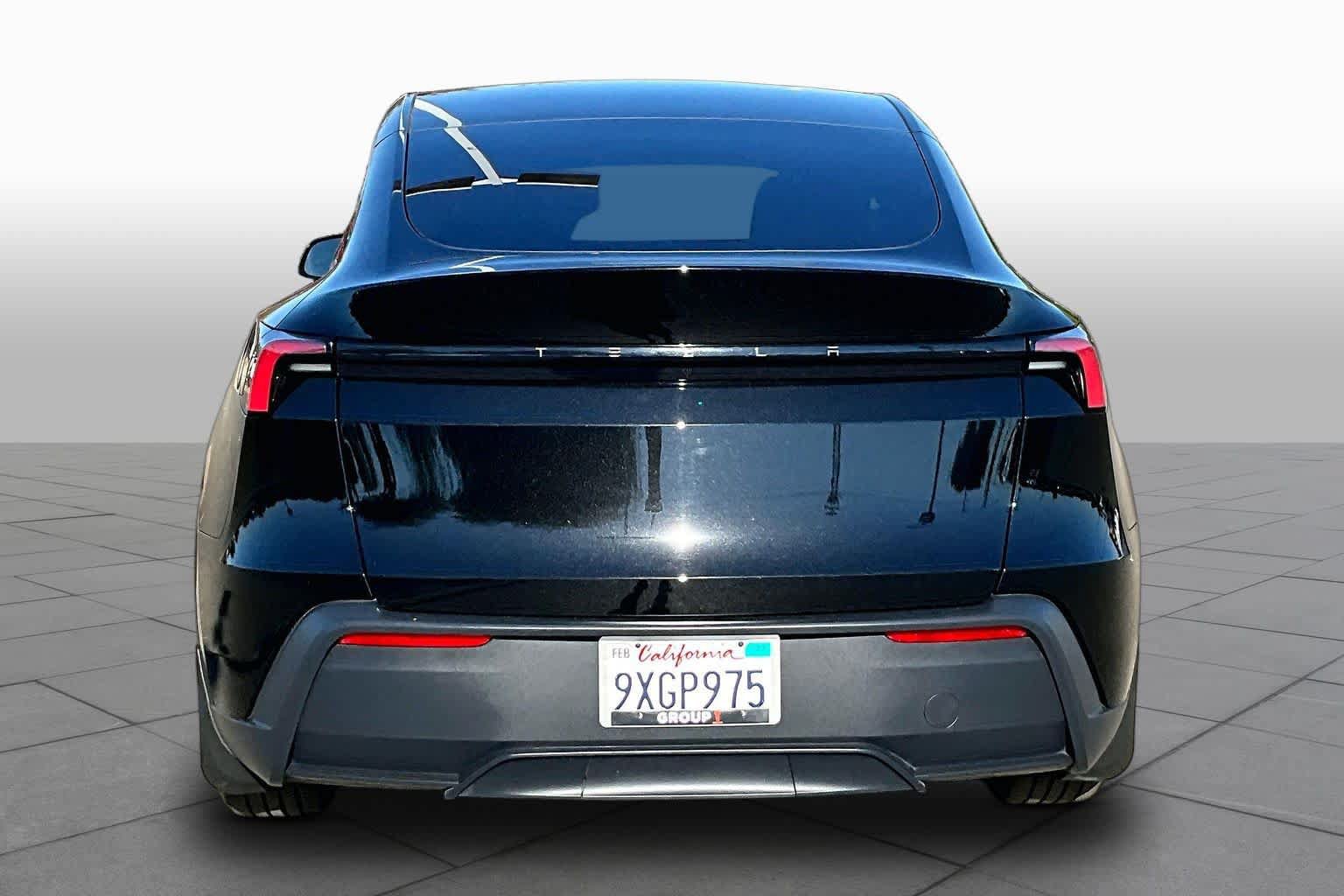 Used 2026 Tesla Model Y 2WD image 4