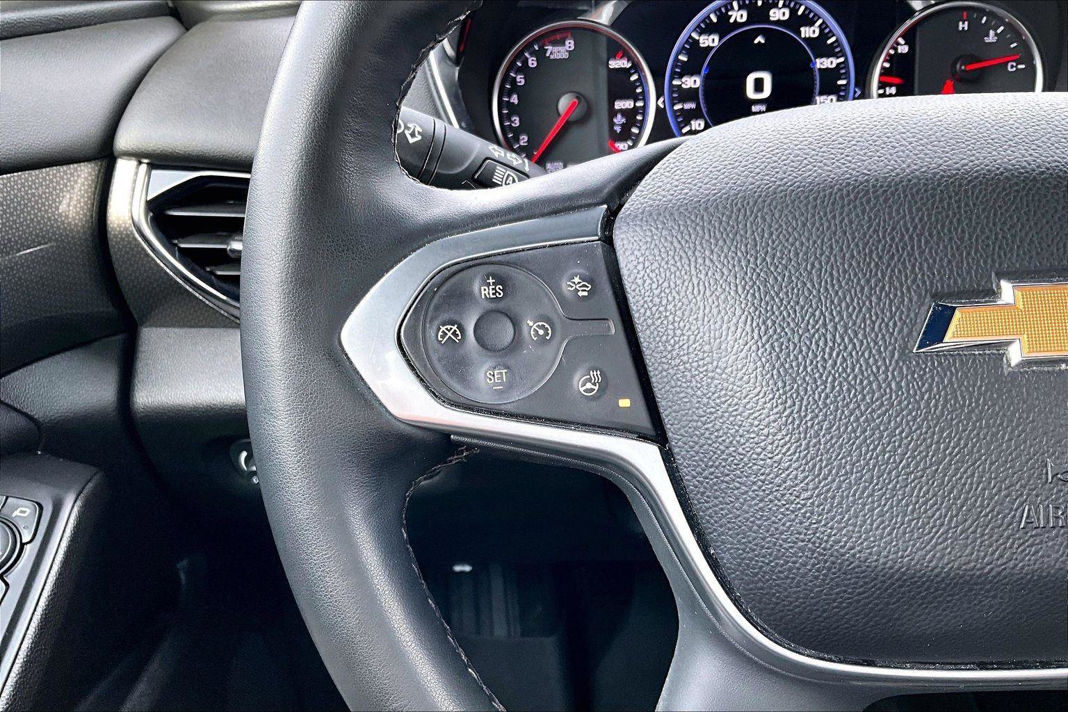 Used 2023 Chevrolet Traverse Premier image 19