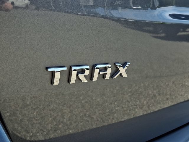 Used 2019 Chevrolet Trax LT w/ LT Convenience Package FWD image 28