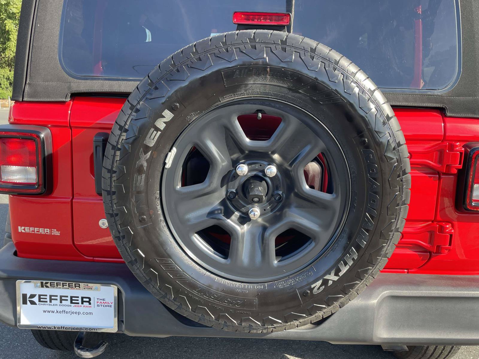Certified 2024 Jeep Wrangler Sport AWD/4WD image 8