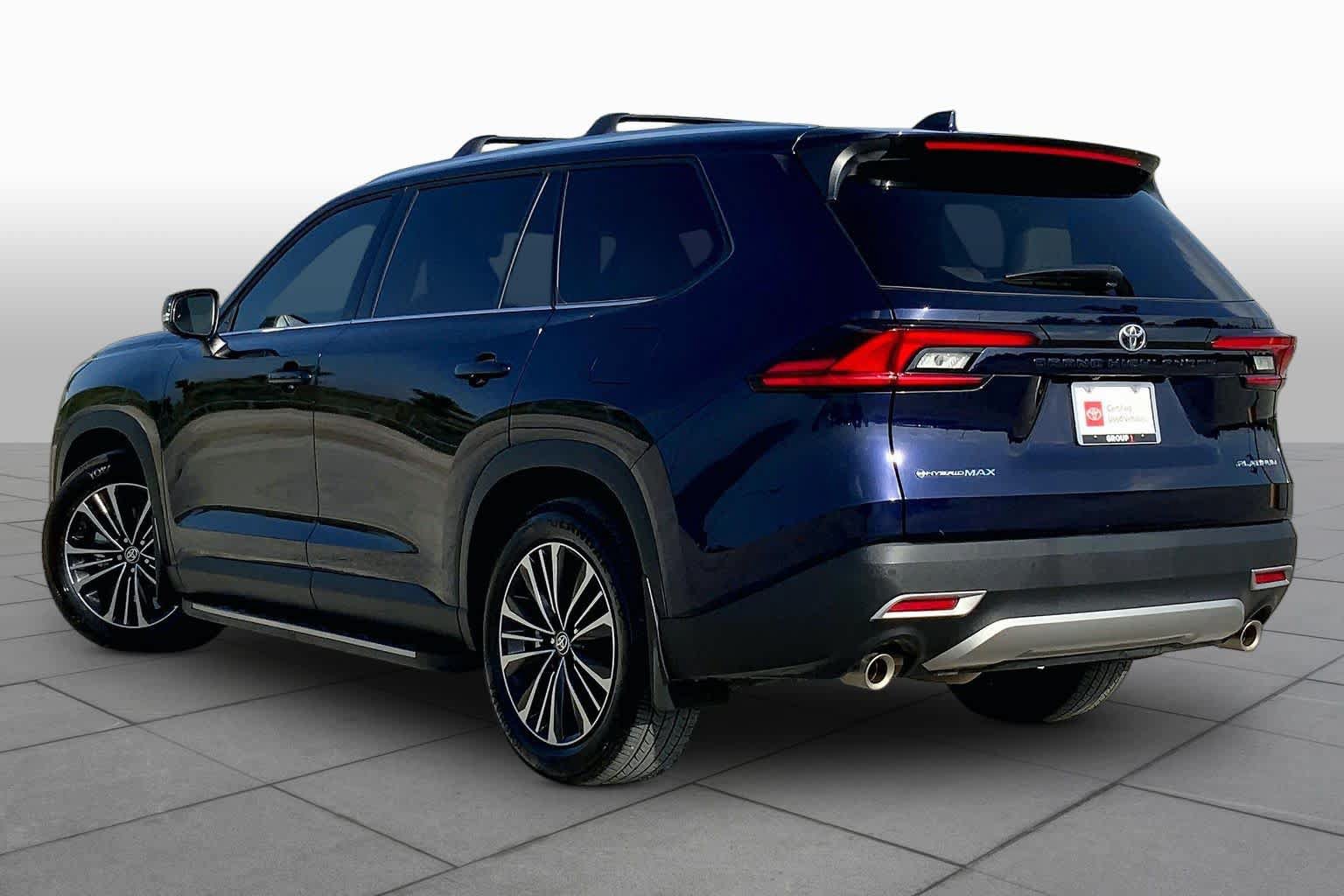Used 2026 Toyota Grand Highlander AWD Hybrid image 12