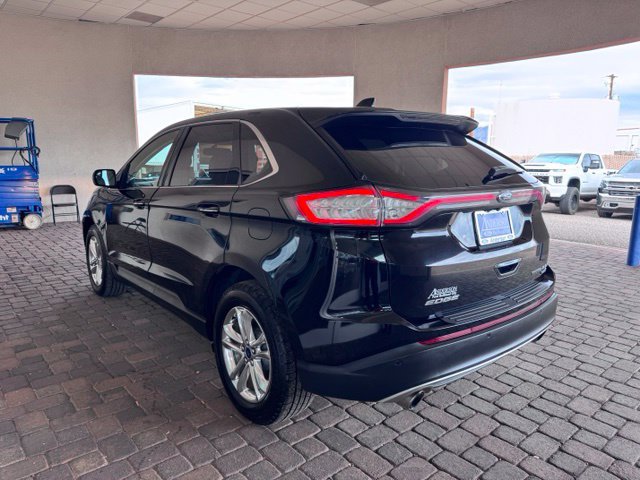 Used 2016 Ford Edge Titanium FWD image 3