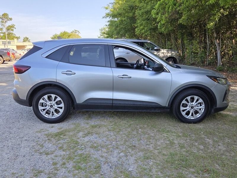 Used 2024 Ford Escape Active FWD image 14